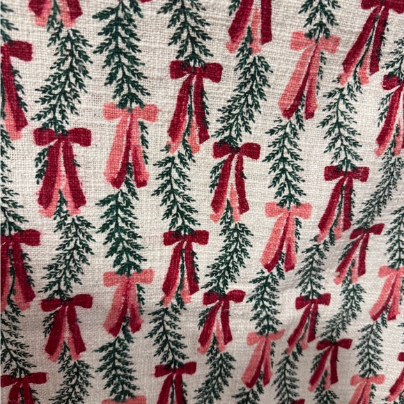 Shabby Chic Coquette Tree Skirt - Picture 4 of 4